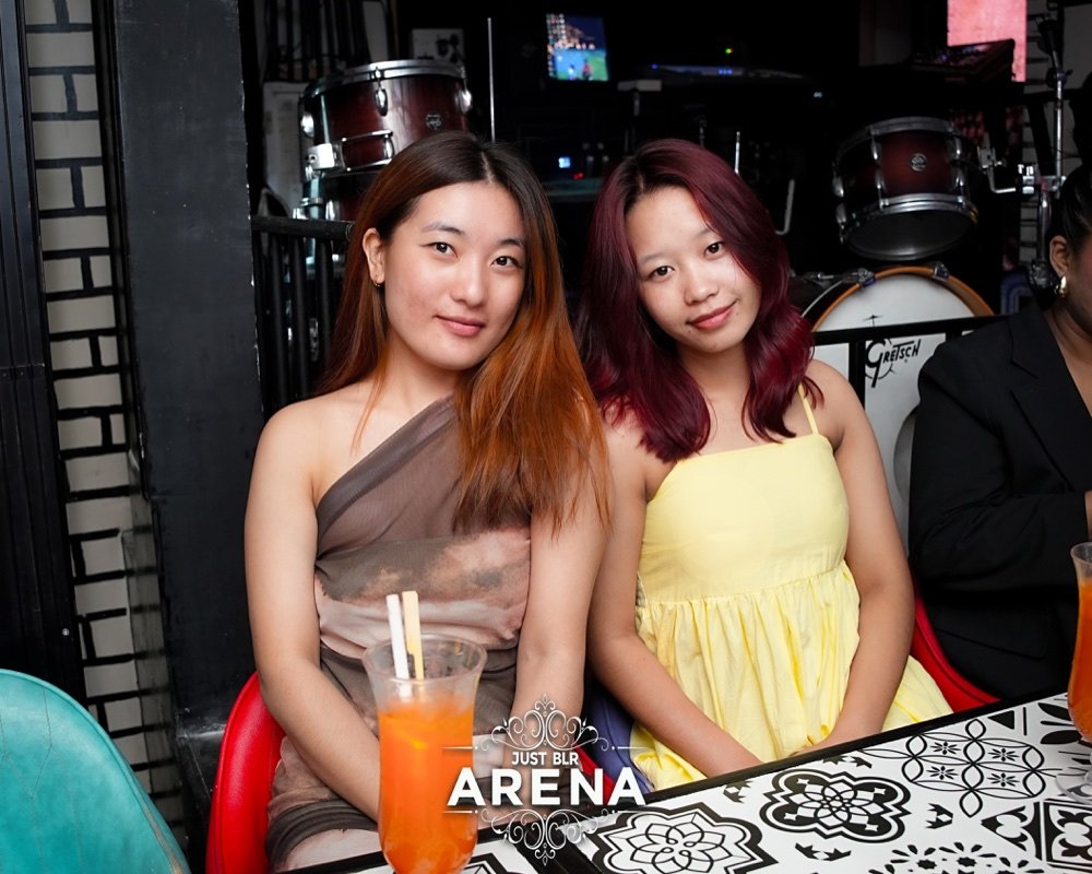 Lounge night